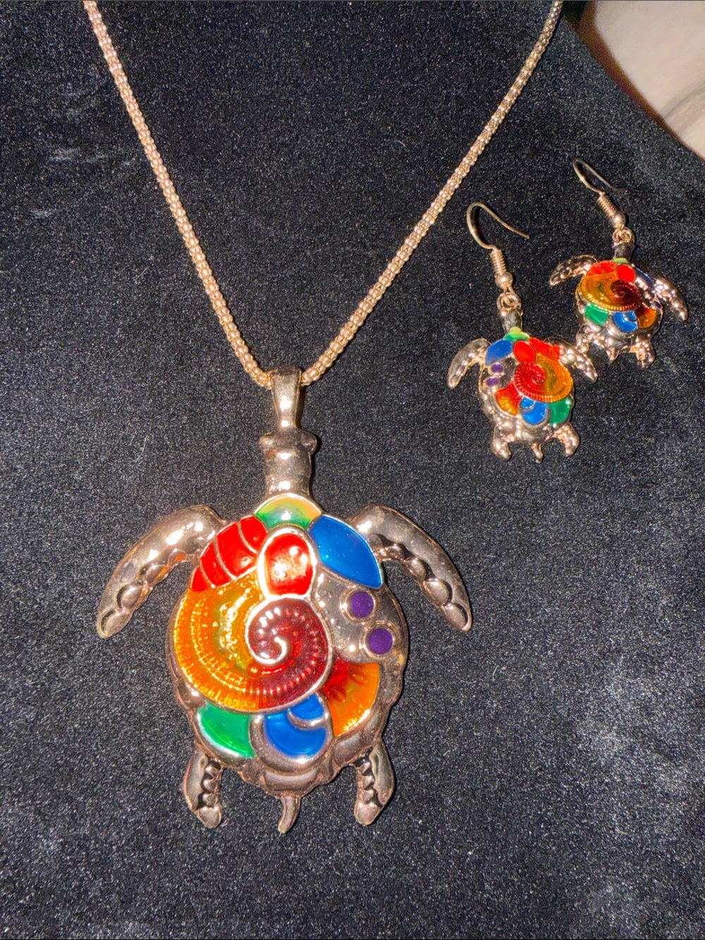 New Women’s 14” Gold Colorful Turtle Enamel Pendant Necklace and Earrings
